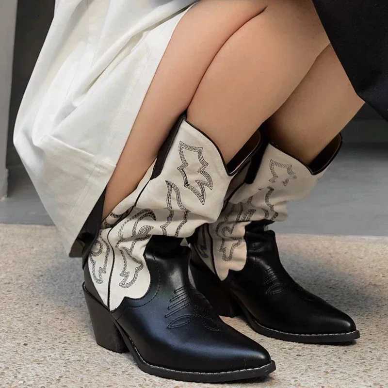 Western Chunky Heel Cowboy Boots Women Embroidered Pointes Toe Black Leather Mixed Colors Mid Boots Winter Designer Shoes W250919