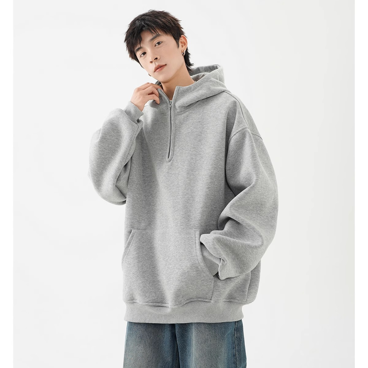15A American style half zipper heavyweight desinger hoodie for men in winter 2024, with a high street loose casual hooded jacket design sense hoodis