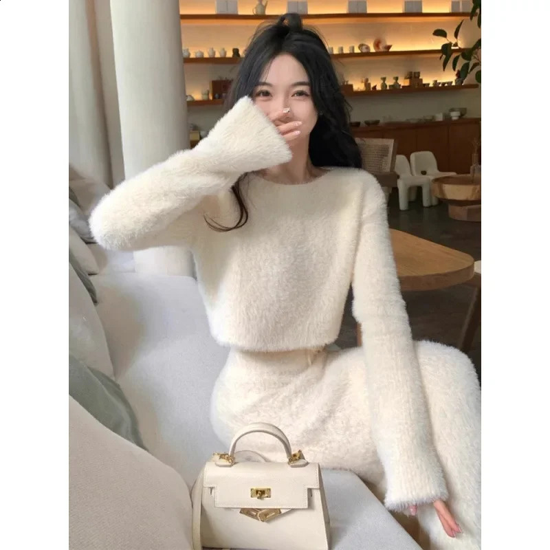 Soft Cozy Knitted Sweater Faux Mink Wrap around Mini Skirt Two Piece Set Womens Style Autumn Winter Arrival 250919