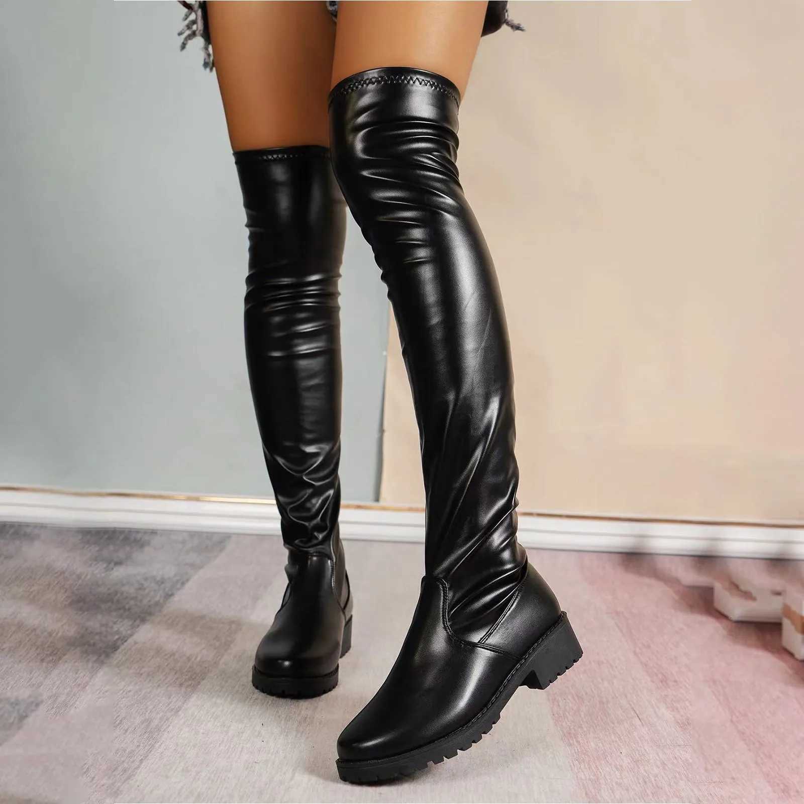 Talons gros sur les bottes du genou pour femmes cuisses bottes plates hautes dames couleur solide en cuir brillant grandes chaussures slim noir w