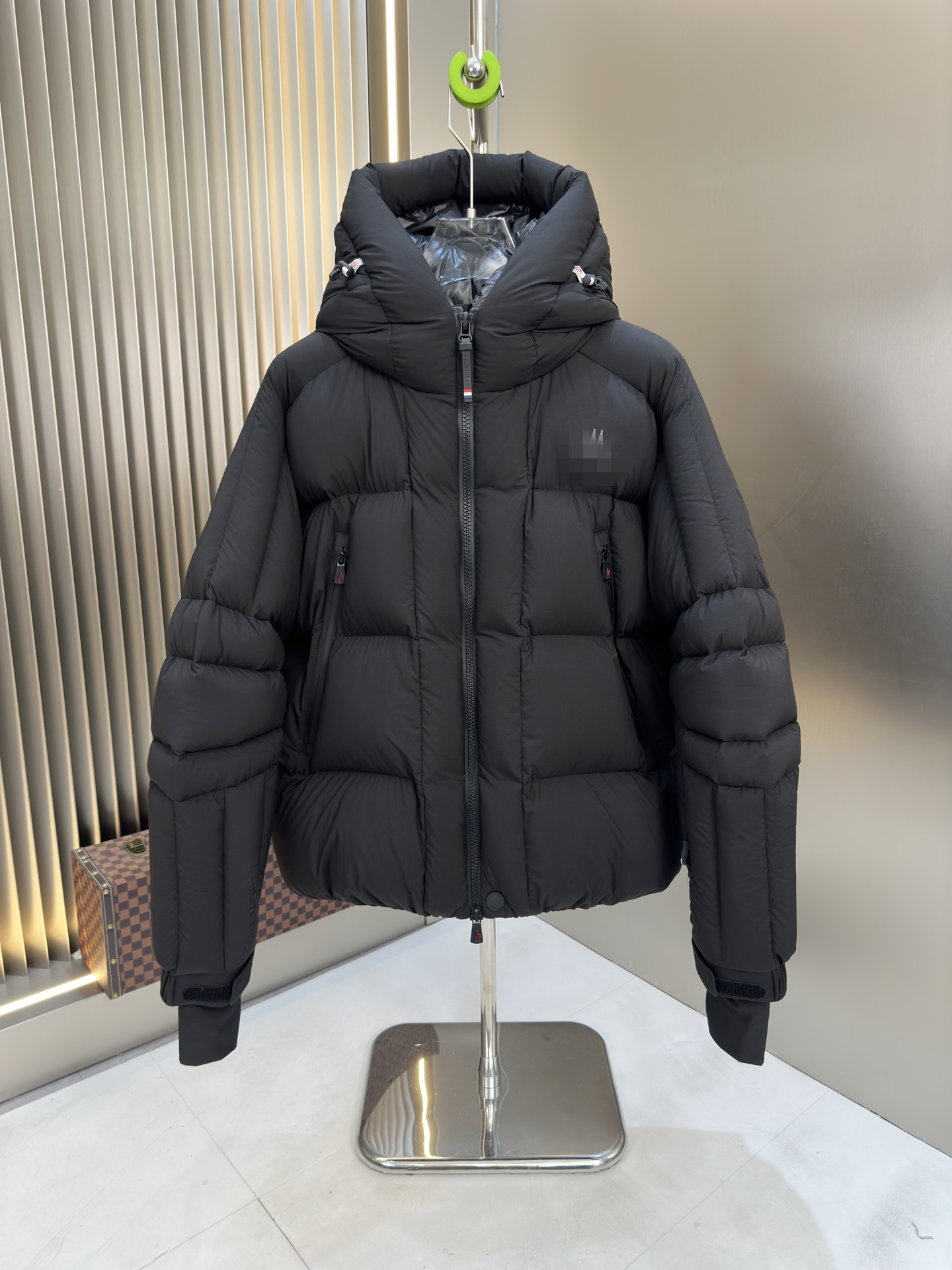 Men de qualité pour la veste puffeuse parkas Mens Mens Badge Badge Collier Splice en tricot Poulain Léger Down Veste Veste décontractée Veste Flu