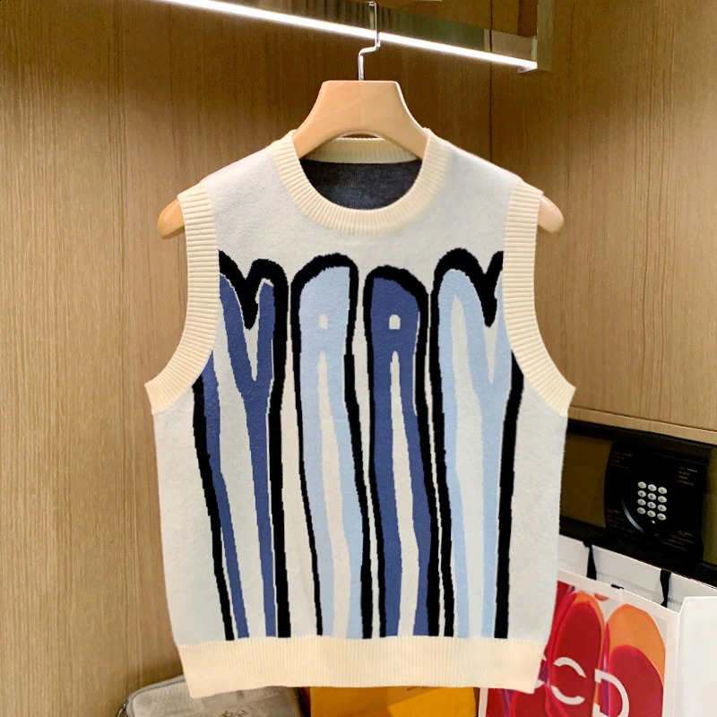 Men Spring Autumn Vneck Sleeveless Tops Male Comfortable Warm Sweater Waistcoat Mens Oneck Print Knit Vest K454 250918