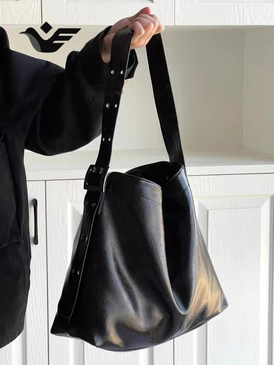 Feiyan Livraison gratuite Nouveau sac de créateur 2025 Sac à main de banlieue de style paresseux