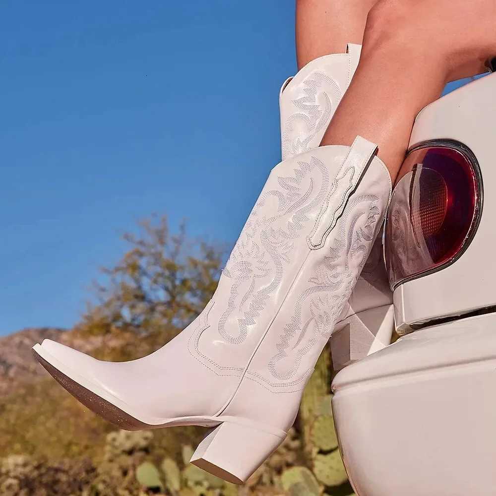 Womens Embroidered Western Knee High Boots Cowboy Cowgirl Boots Chunky Heel Winter Boots Women Western Shoes W250919