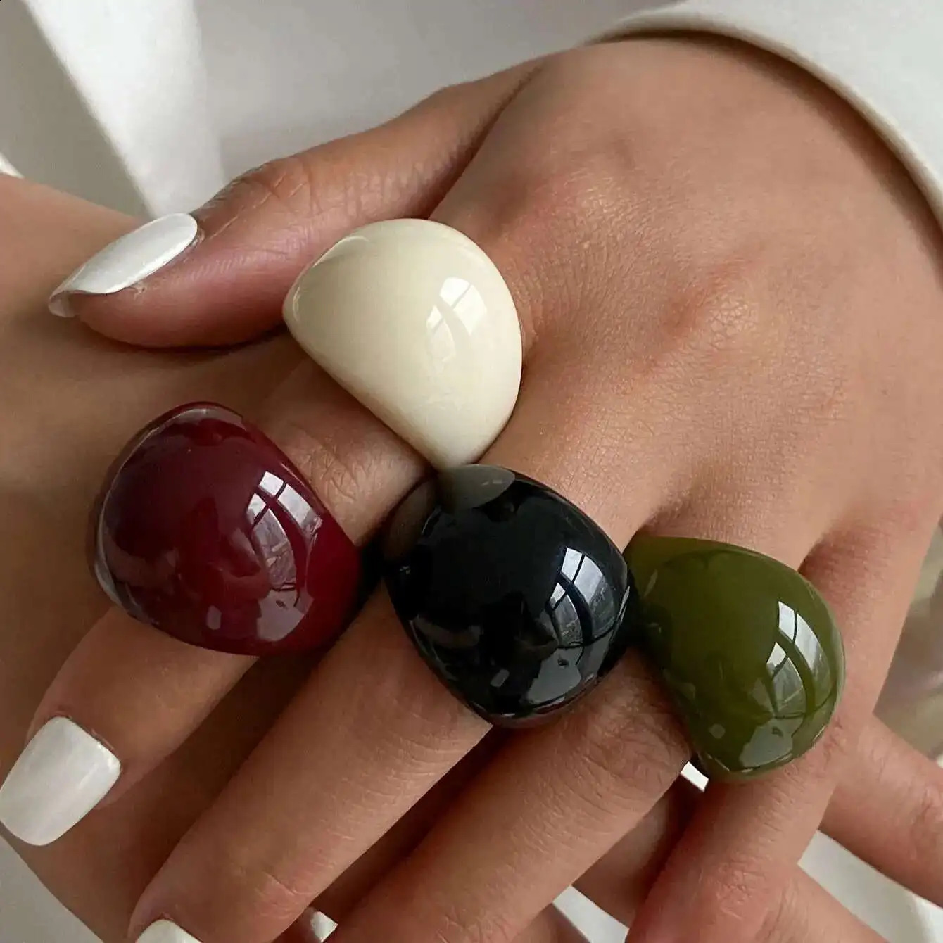 Ingemark Vintage Irregular Smooth Resin Plastic Rings for Women Trend Boho Geometric Finger Rings Aesthetic Party Jewelry 250919