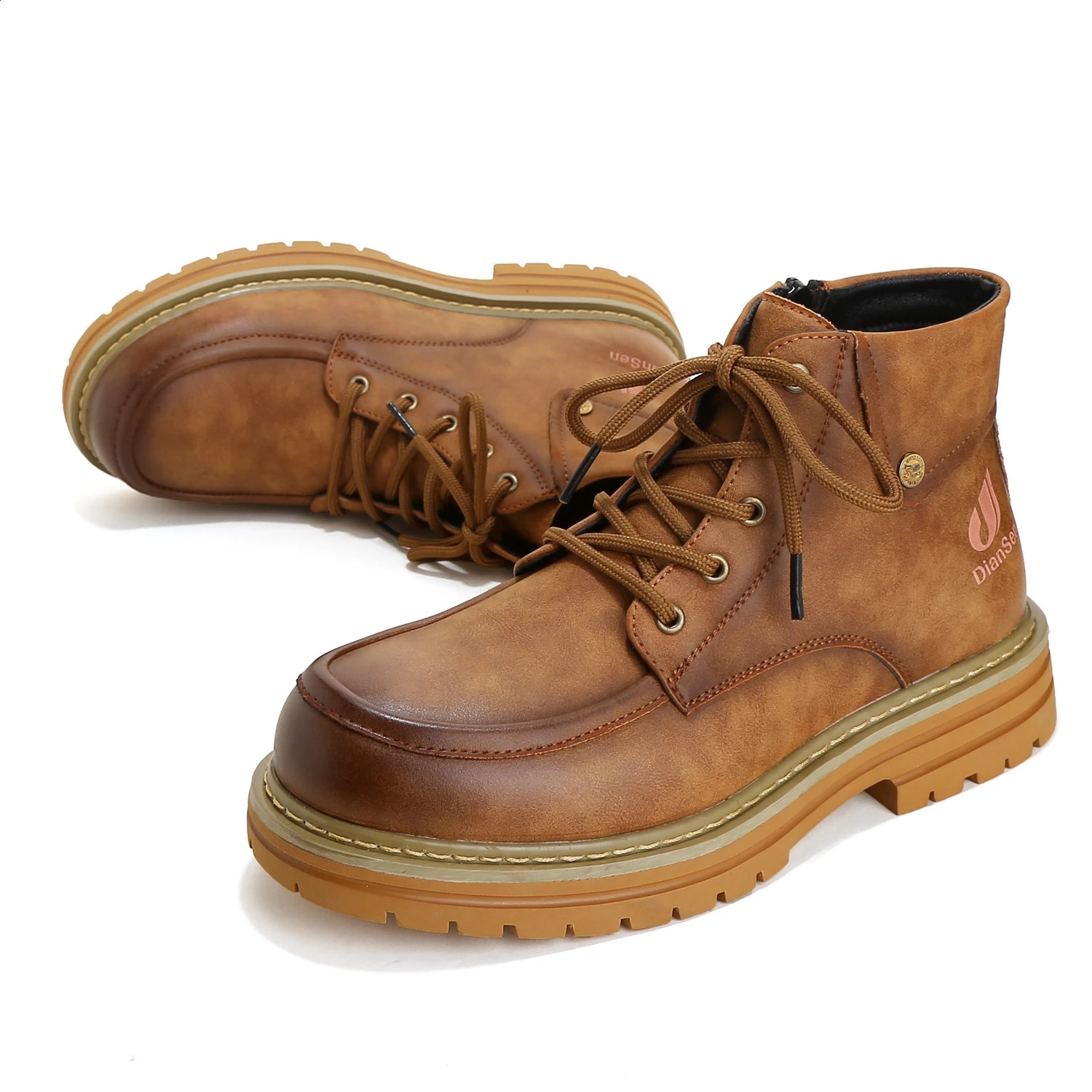 Bottes de randonnée pour hommes Chaussures en cuir vintage Sole en caoutchouc Chaussures de sécurité résistantes au glissement Boots de moto marr