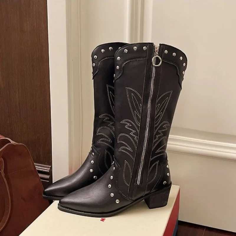 2025New Women Boots Classics Embroidered Western Cowboy Boot Retro Rivet Mid Calf Boots for Women Pointed Toe Knight Boots Botas W250919