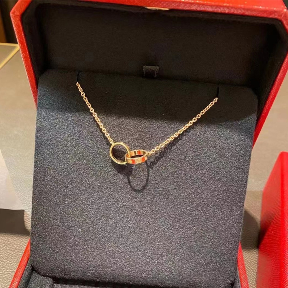 Colliers pendants Collier de concepteur de luxe Colliers d'amour Vis de diamant pour hommes cool esthétique double cerceau cJeweler chaînes mascu