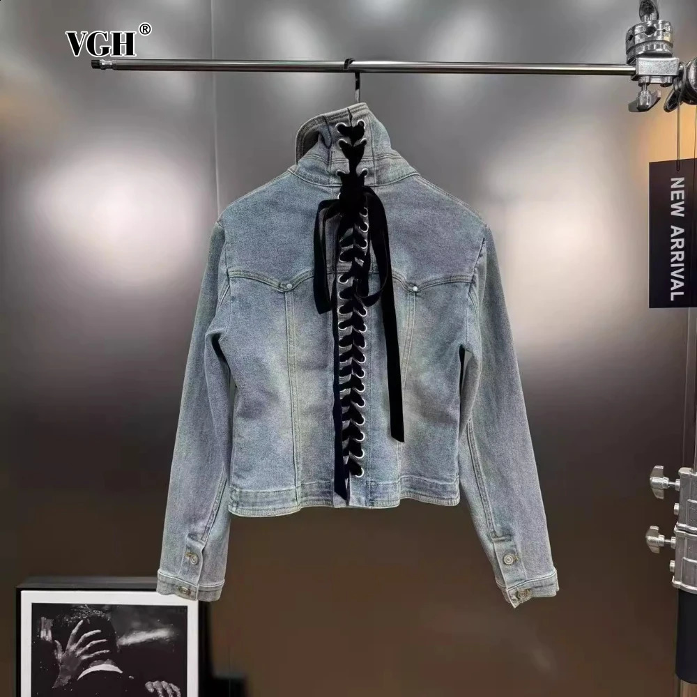 Veste en jean à la mode VGH Chic pour femmes revers à manches longues épissées Bandage croisé slinomage court métrage féminin automne 250918