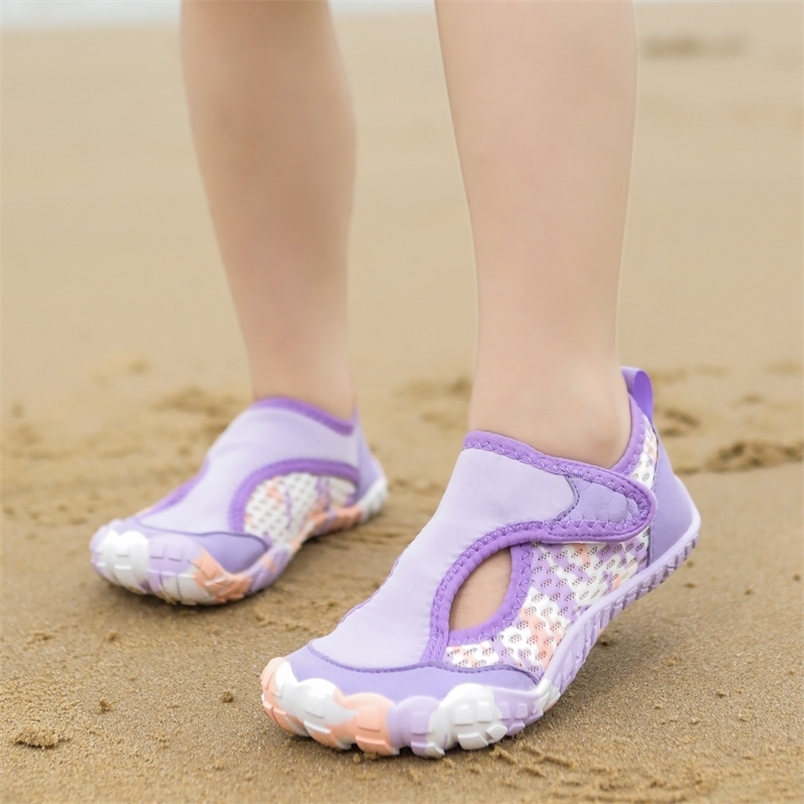 Chaussures d'eau pour enfants léger les chaussures de plage respirantes nage de surf de surf chaussures de chaussures baske250918
