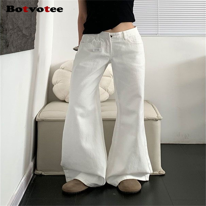 Botvotee Vintage White Bootcut Jeans Women Low Rise Flared Denim Pants American Retro Wide Leg Trousers Loose Fit Y2K Style 250919
