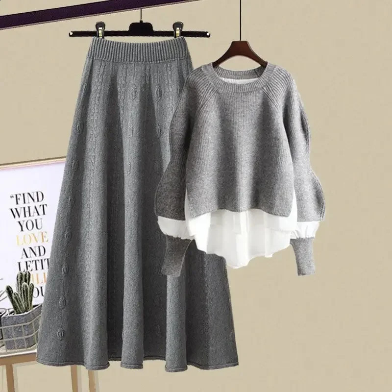 Automne Winter Womens Fashion Loose Poullon confortable et mini jupe Twopiece Ensemble minceur d'effet tendance 250919