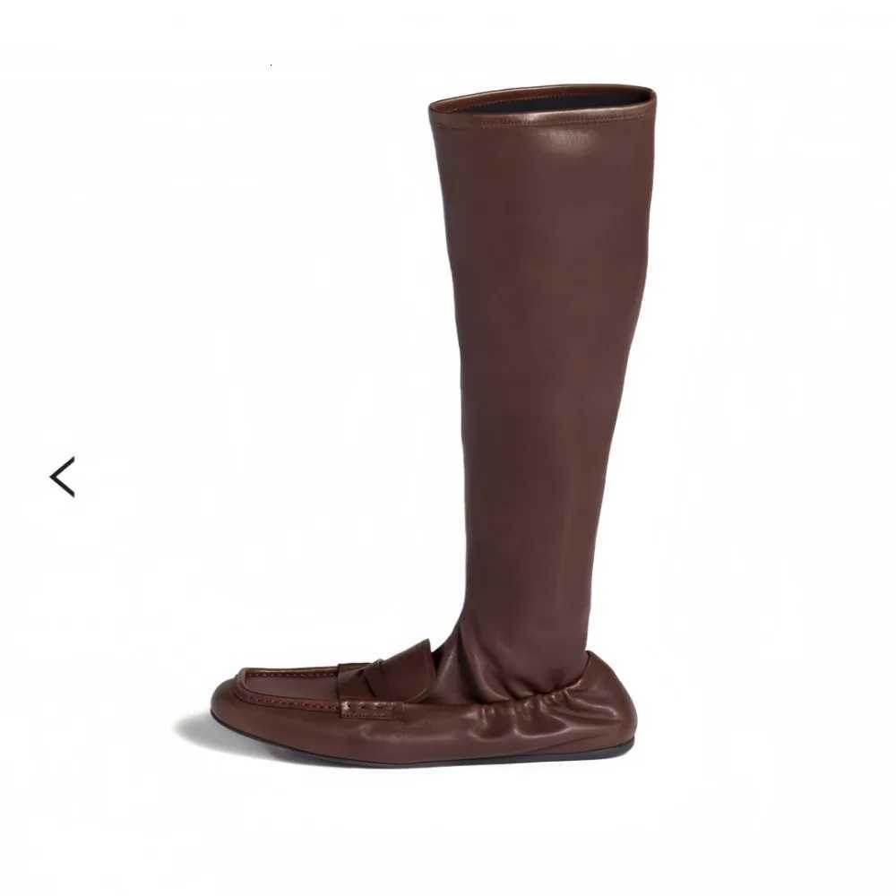 2025 Chic noirs Bottes de cuisses plates pour femmes Toe pointu côté zipper bottes décontractées polyvalent bottes de confort quotidiennes taille