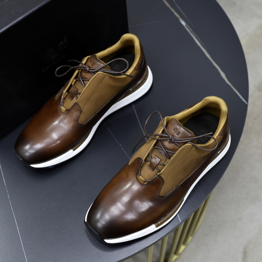 Luxury Casual Shoes Men Fast Track Loafers Sneakers Italy Popular High End Low Tops Leather Three-Dimensional Relief Scritto Patterns Designer Sport