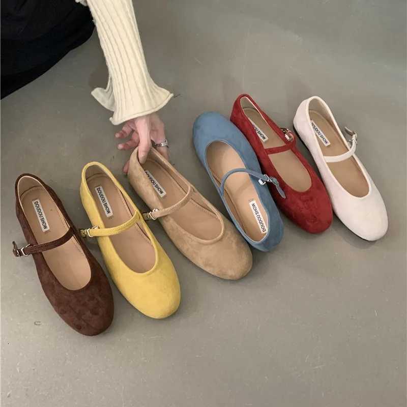 2025 Nouvelle marque Femmes chaussures plates Fi Mesh Ladies Elegant Mary Jane Shoes Soft Sole Outdoor Robe BallerinasxJ250919