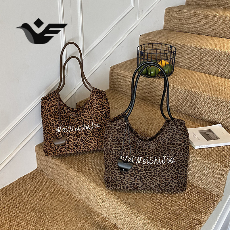 Feiyan Free Shipping New Designer Bag Fashion Leopard Print Canvas Single Shoulder Handbag Lazy Ins Style Simple Versatile Bag Large Capacity Tot