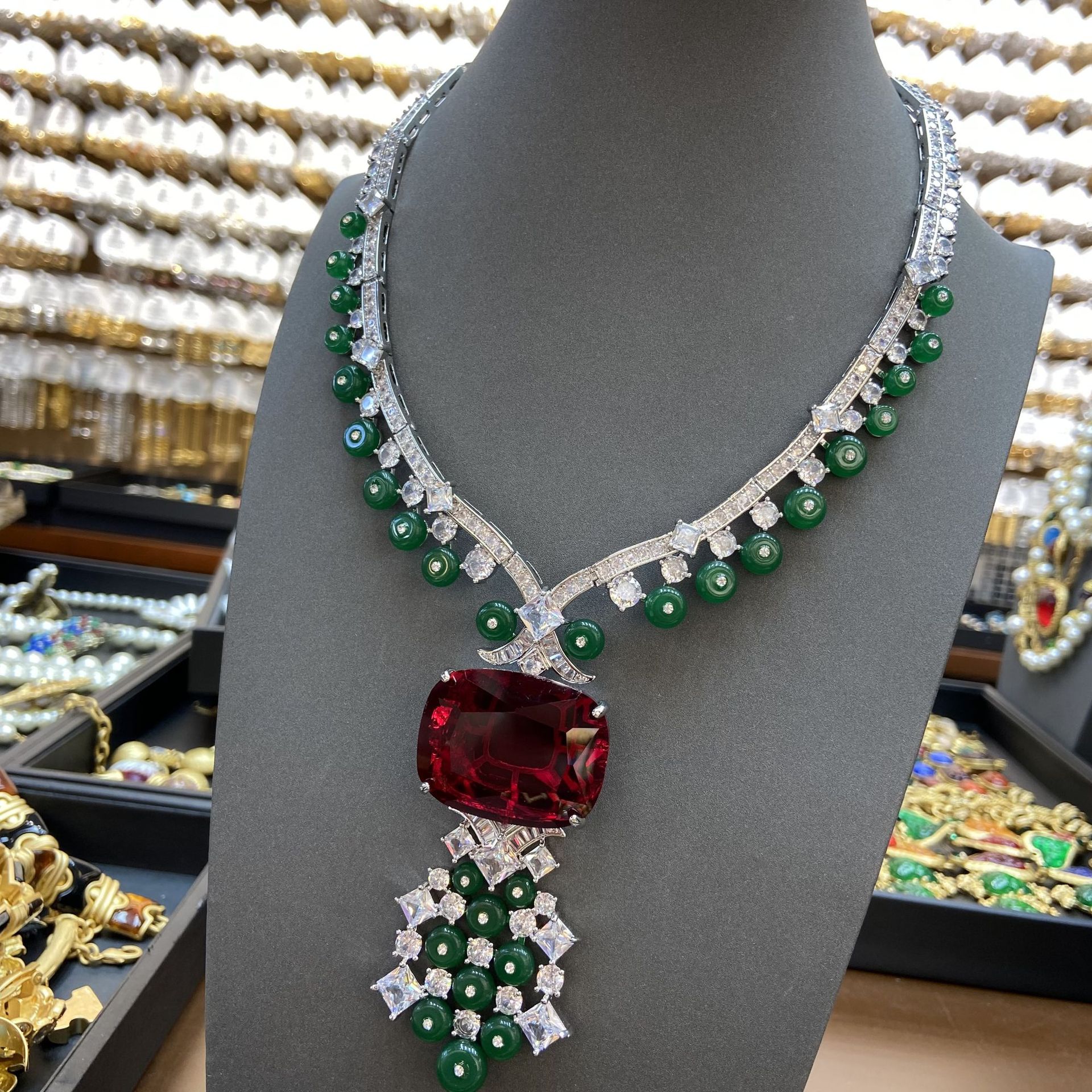Elegant Women Necklace Jewelry High Quality White Gold Plated Bling Red CZ Diamond Pendant Necklace For Party Wedding Nice Gift