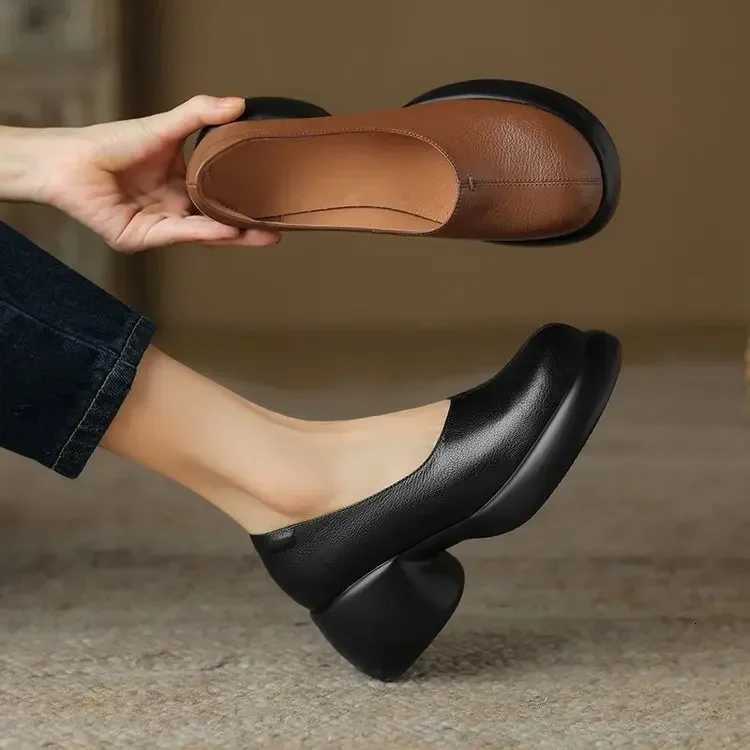 2025 Spring Autumn New Style Thick Bottom Round Head Black Womens Vintage Lazy Single Shoe With Coarse Spge Sole And SheepskiXJ250919