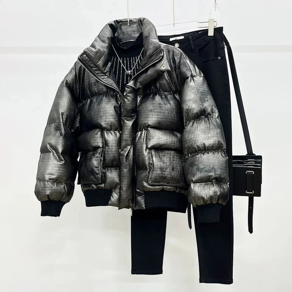 Autumn Winter Mens Loose StandUp Collar Thickened Cotton Coat High Quality Short Casual Bread Coat Trend Warm Street Y2k Jacket 250919