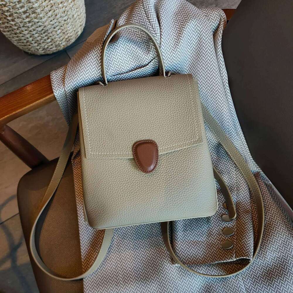 2025 Ins Top Quality Women Backpack Small , 100% Real Cow Skin Vintage Simple Bagpack For Girls,Cowhide Shoulder Bags Mdng0917