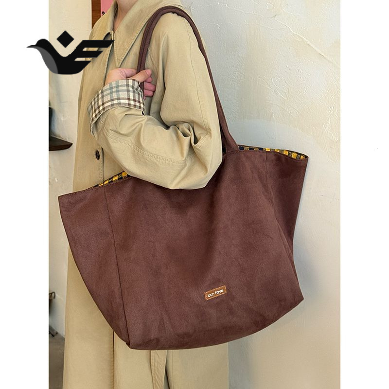 Feiyan Livraison gratuite nouveau sac de créateur 2025 Automne et hiver rétro en daim sac à main grande capacité sac à carreaux à dos double face