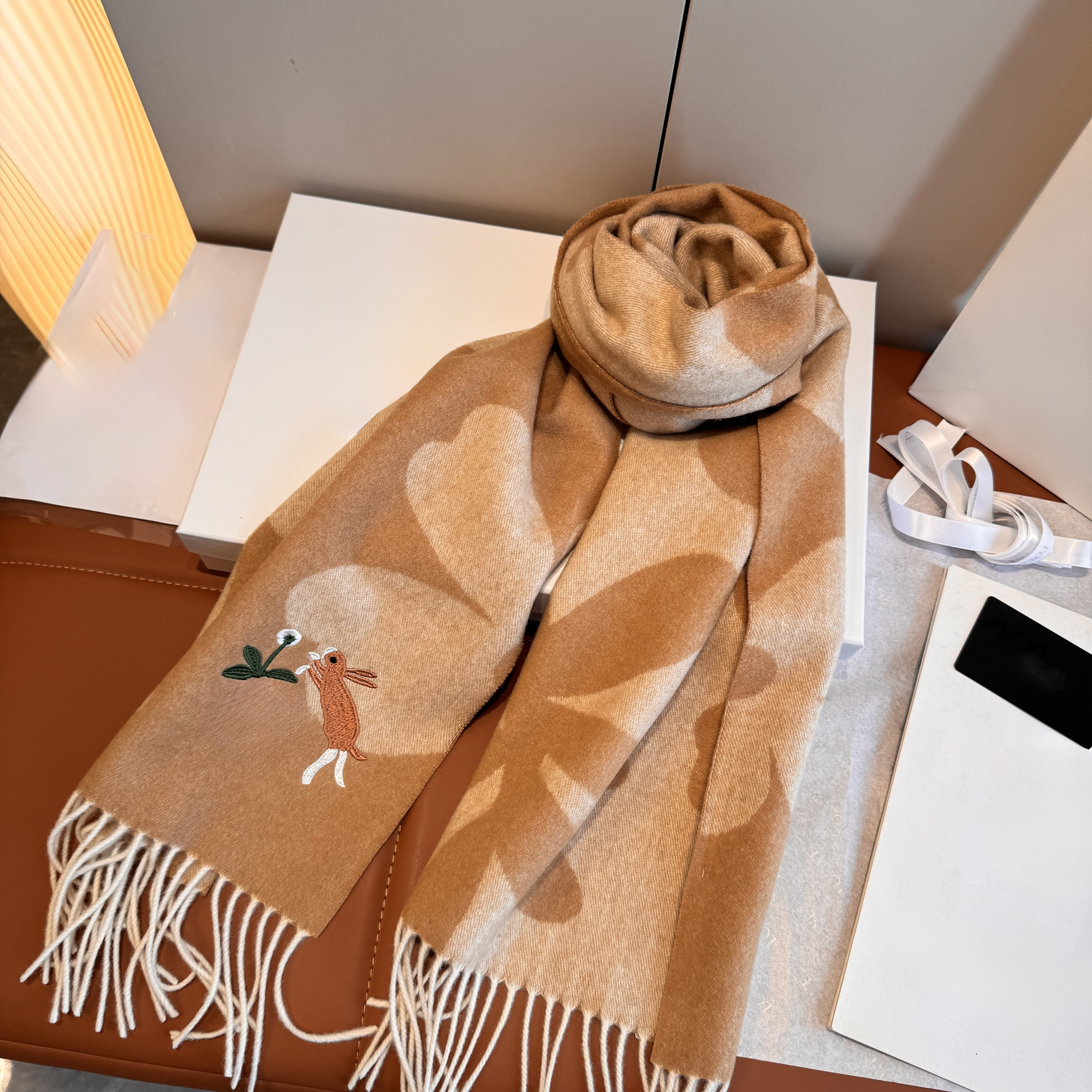 1: 1 Mirror Quality Wraps Designer 100% Scarpe de laine Écharpe hivernale Écharpe à caractéristique Vérification des aimeish et des hommes écharp