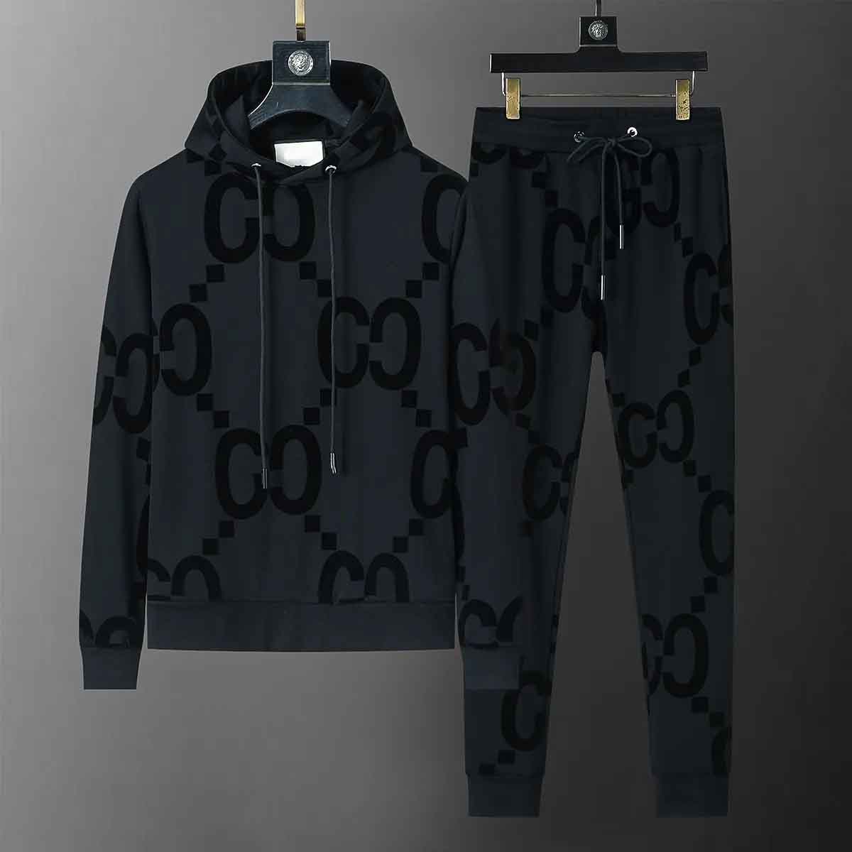 High quality designer men's sports suit new autumn and winter long sleeved sweatshirt set with contrasting stripes embellished for comfort, fas