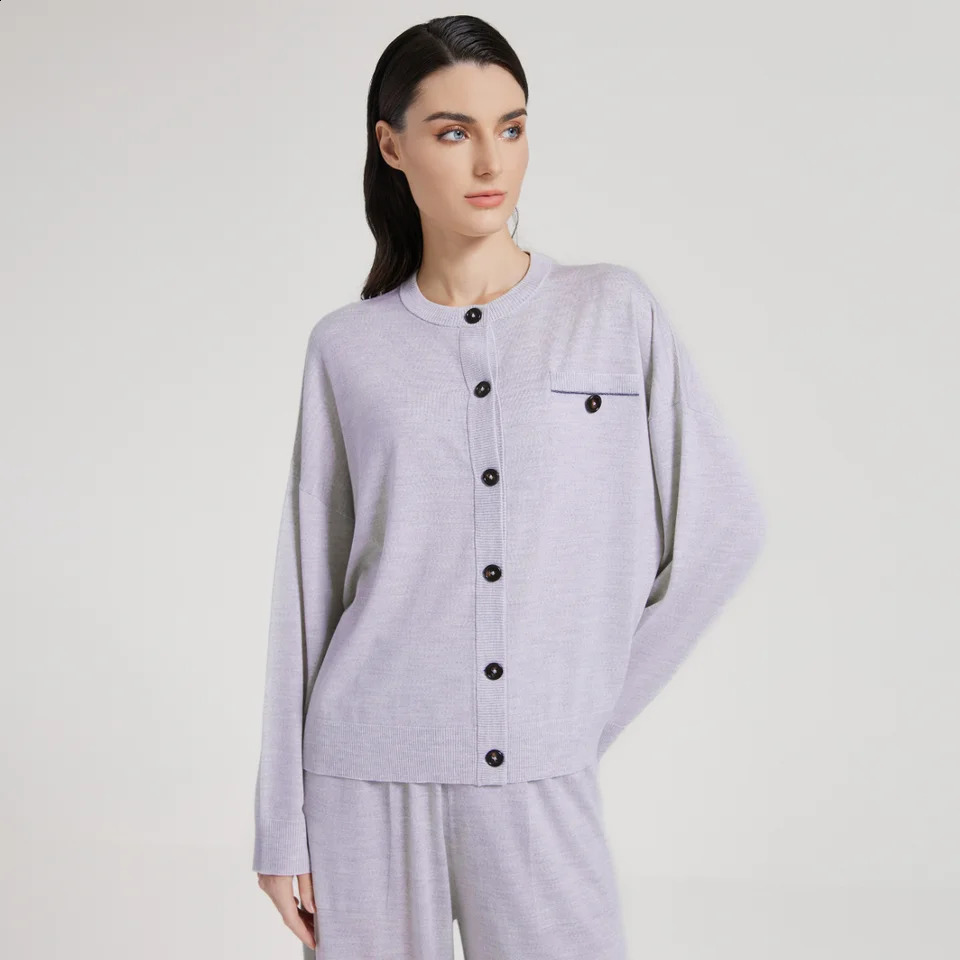 BC1135 highquality womens spring long sleeved knitted cardigan 30 silk 70 wool sweater 250919