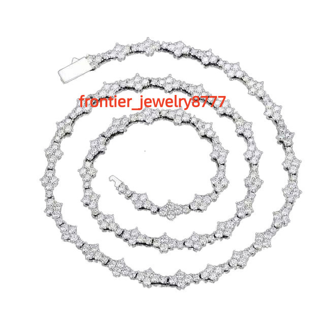 Vente chaude Elegant S925 Silver Tennis Cross Bracelet avec VVS Coubain Link Bijoux Bijoux Moisanite Colliers