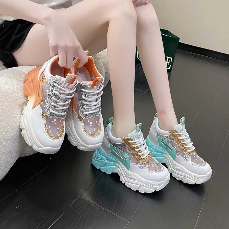 Sneakers chunky bleu blanc pour dames Spring Automne Automne Soled Dad Chaussures pour dames Fashion Mesh Platform Sneakers pour les dames W25092