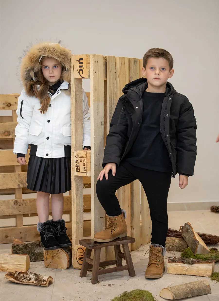Clearance sale AS Fashion 2023 Matte bomber coats for kids filled down warm jacket with detachable nature fur X250920