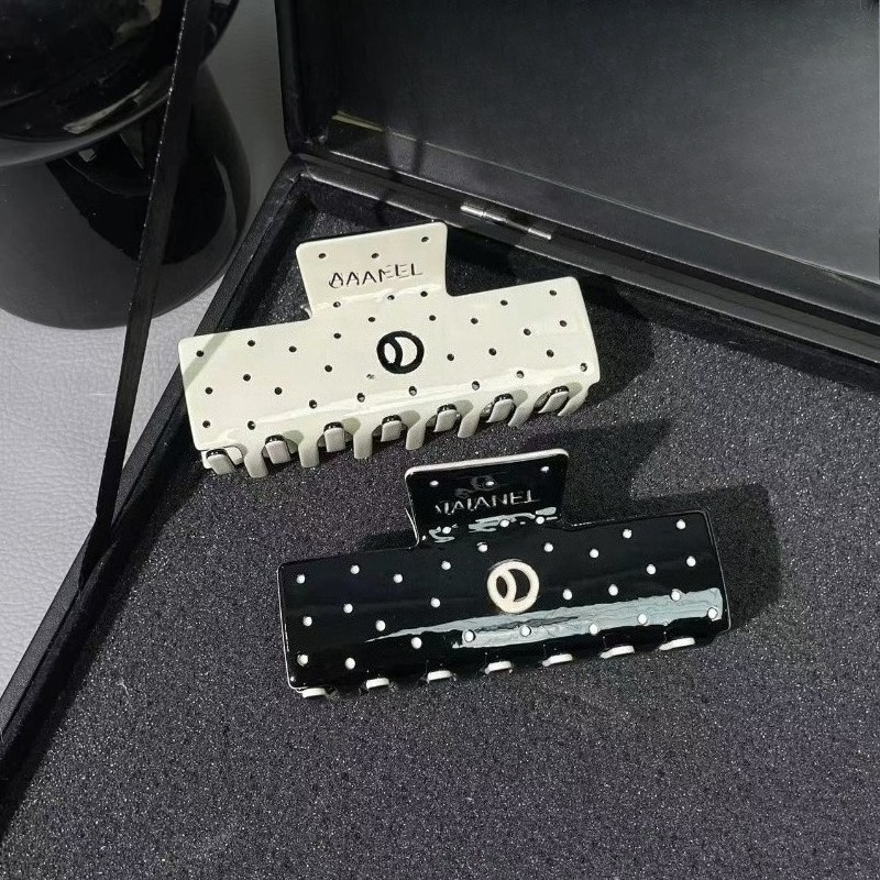 Designer Hairpins Classic Black and White Design Letter Hairpins Boutique Hair Accessories Women&#039;s Diamond Hairpins Luxury Hair Accessories-image-1075996546