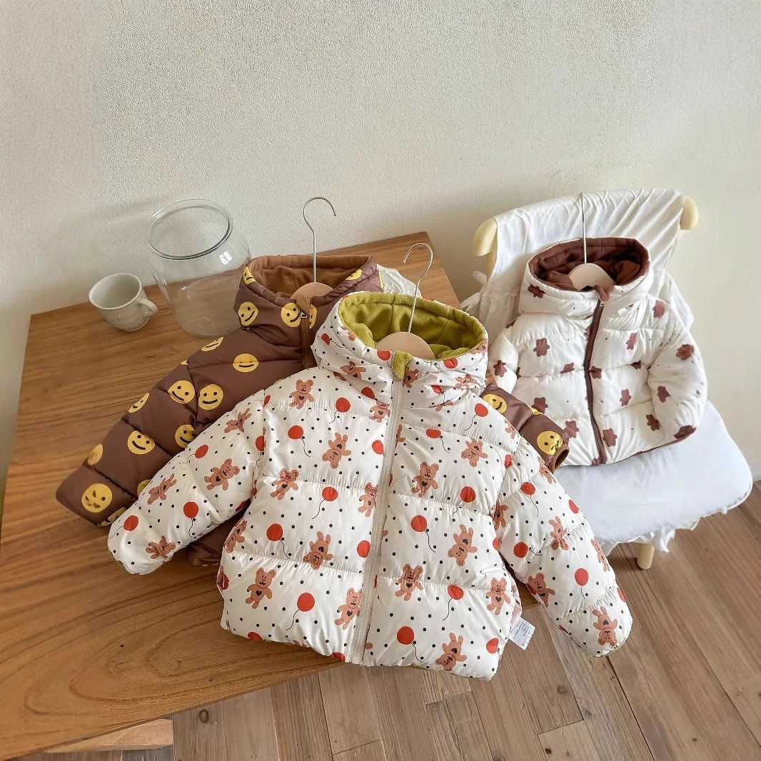 Nouvelle veste en coton doublée avec une veste à capuche pour les enfants épaissis en peluche jeste courte x250920