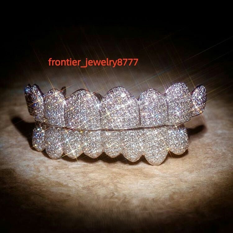 Hight Quality Vvs Moisanite Diamond Dentans Grillz 18K White Gol Hop Hop Iced Out Grillz Top Bottom Dents Grillz pour hommes femmes