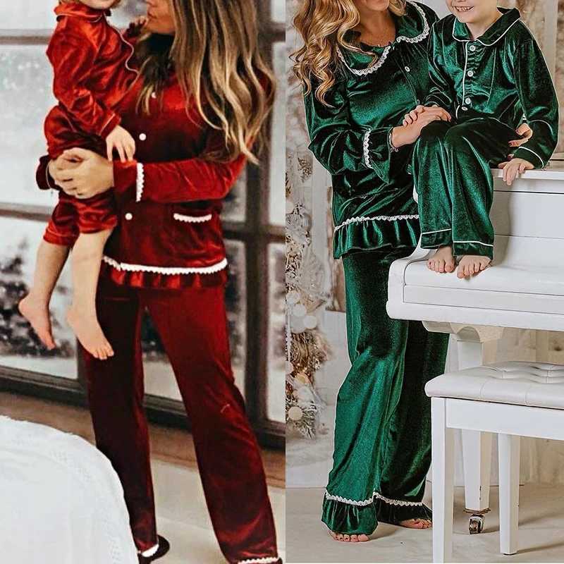 Christmas Pyjama Kids Matching Family mother kids Women Pajamas Sets Red Green Velvet Luxury Designer Boys Clothes Girls PJS X250920