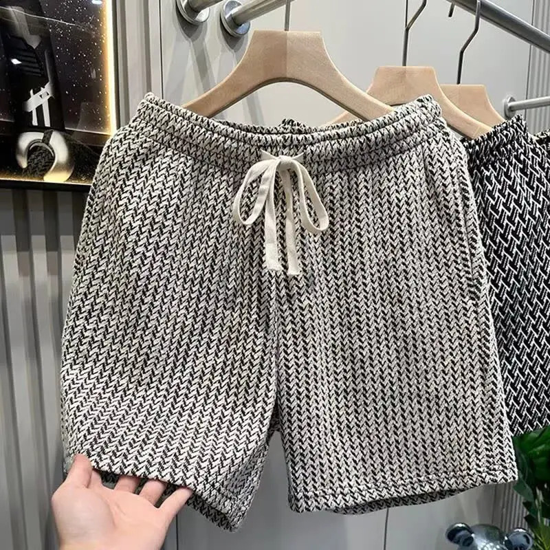Summer Mens Light Fashion Printed Checkered Sports Shorts Straight Leg Retro Casual Street Beach Pants 250920