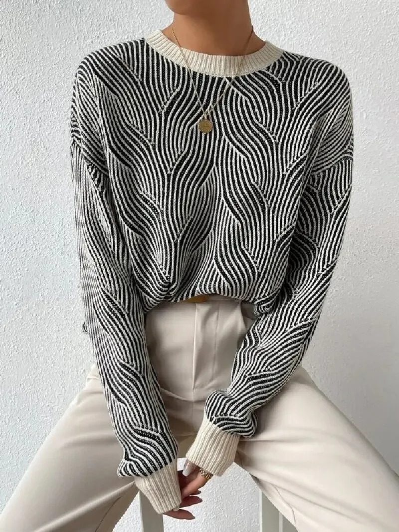 Knitted womens clothing 2025 spring and autumn crew neck striped contrasting color casual fashion versatile knitted jumper 250919