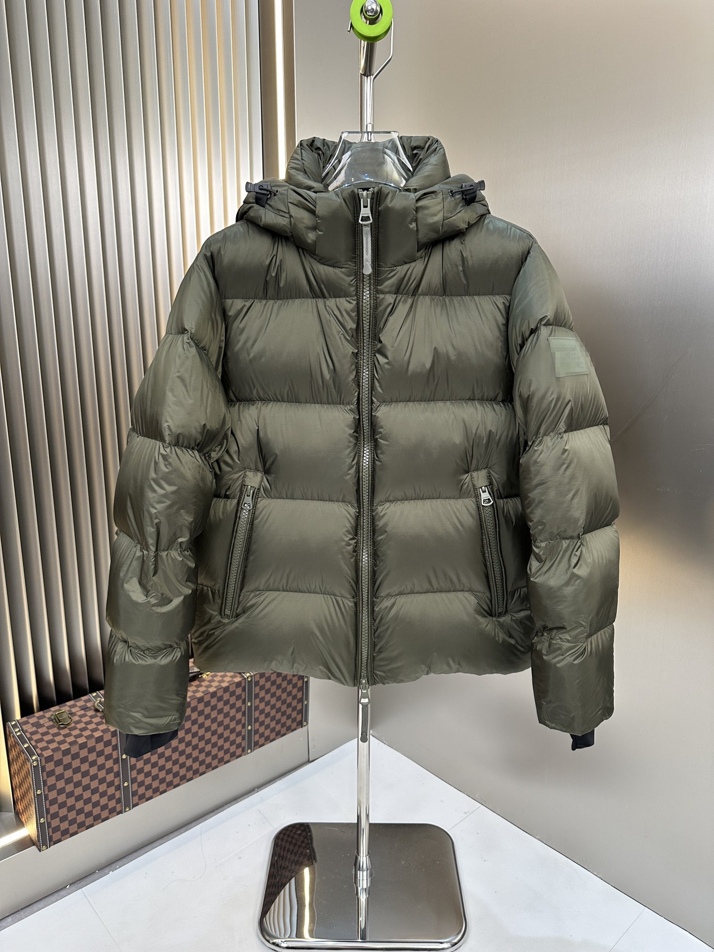 Designer Mens Down Jacket High Quality Parka Puffer Winter Jacket Cotton Mens Womens Classic Jackets Embroidery Couple Thick Warm Coats Top Jacket O
