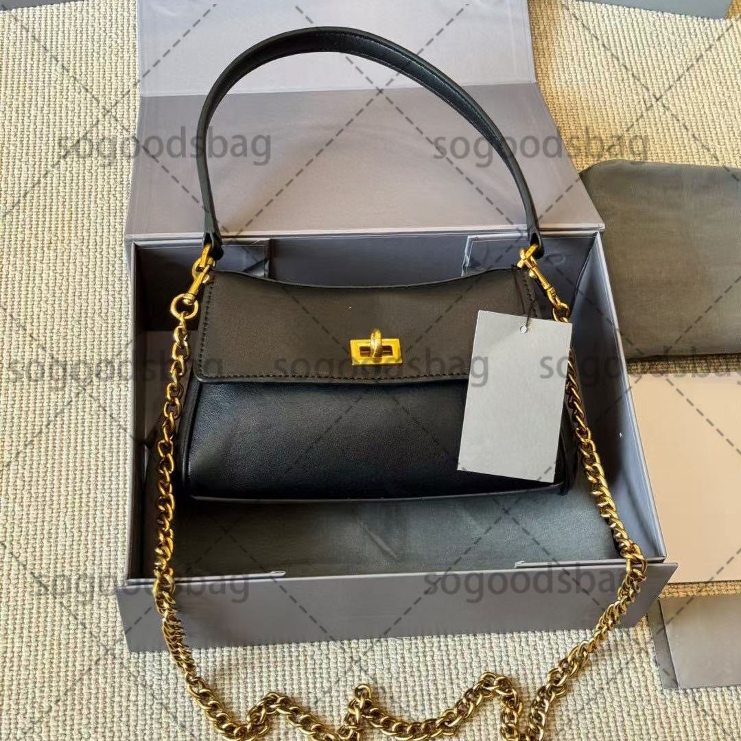 Nouveau créateur en cuir souple redeo nano sac tempérament crossbody sac de corps de sac pour femme de bras de sac de fourrelle de sac de fourre
