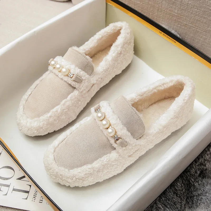 Big Size 3343 Women Faux Wool Flats Winter Warm Shoes Plush Lining Pearls Chain Lady Loafers Female Boat Shoe Girl Shoes 8683 250919