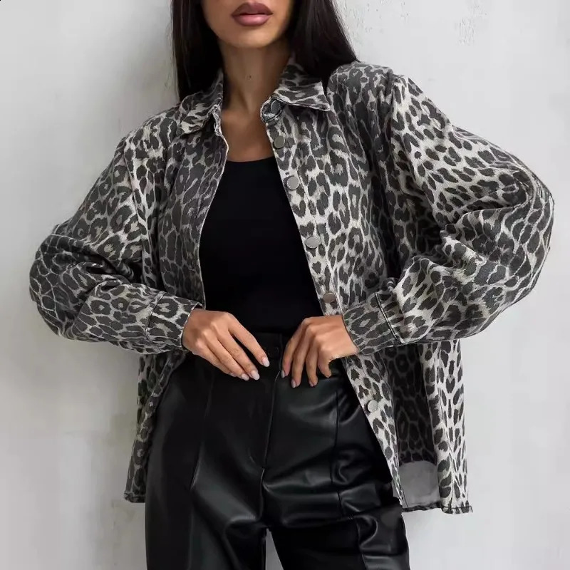 Women Leopard Printed Denim Jackets Spring Autumn Female Pockets Buttons Outerwear Vintage Streetwear Lady Casual Loose Coats 250919