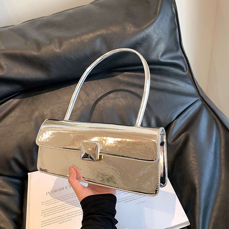 2023 Été Nouveau sac à main haut de gamme Sac à main étoile même style petit sac carré tendance de mode féminine