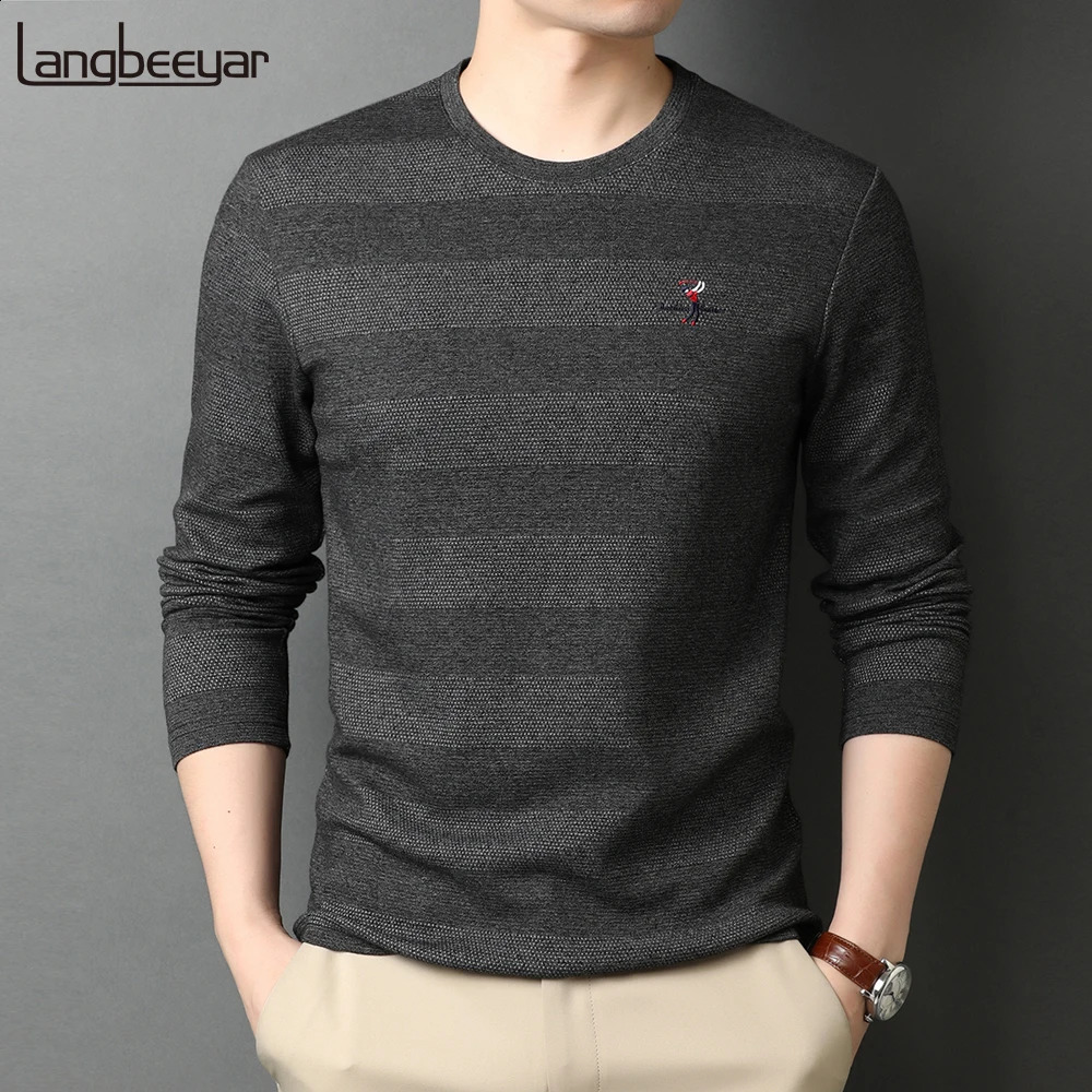 Top Grade 2025 Fashion Heavy Striped Men Slim Fit T-shirt à manches longues O Col Homme Tops Casual Vêtements 250920