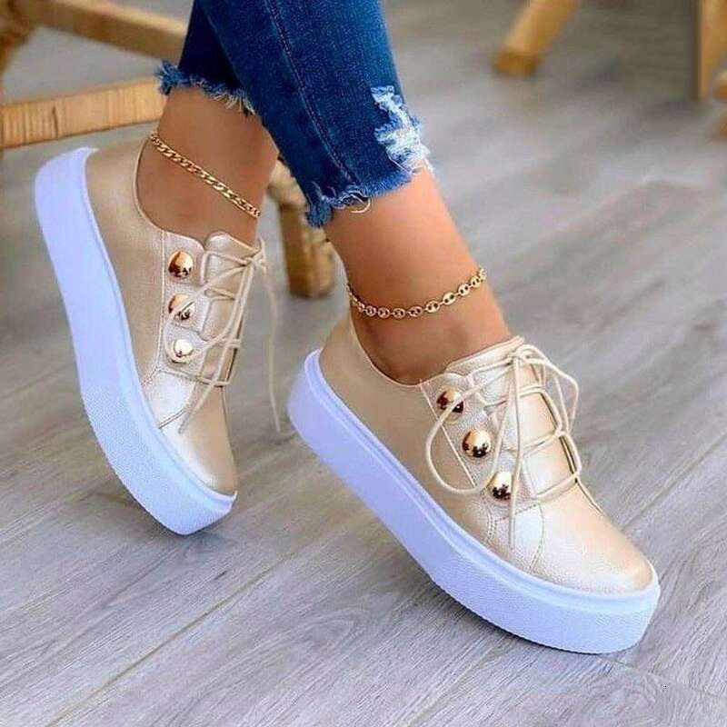 Leste en cuir décontractée pour femmes baskets pour femmes semelles épais décoration en métal respirant chaussures plates femelles xf0116