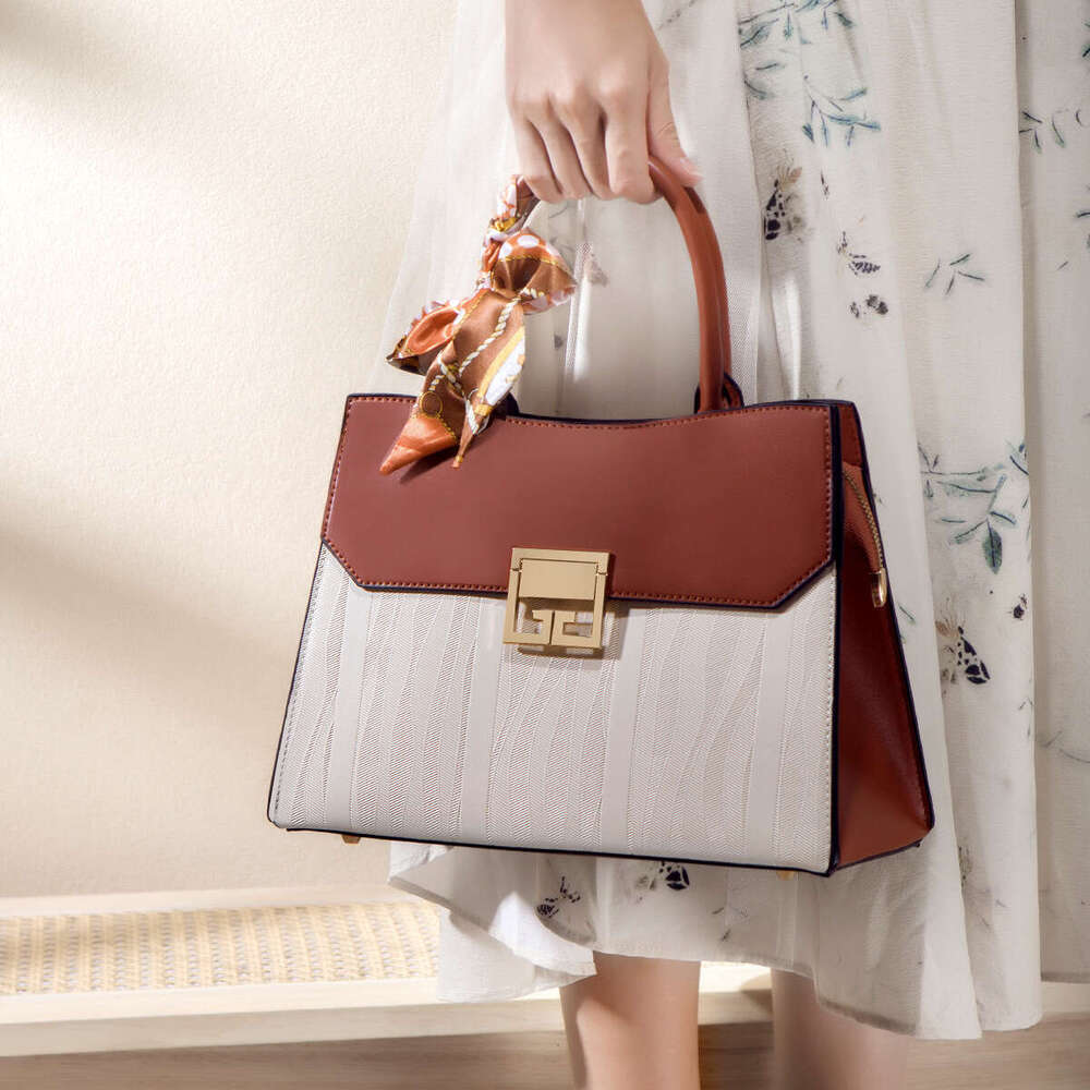 Mother's Day Gift For Mom: 2024 New Elegant Middle Aged Women's Large Capacity Handbag