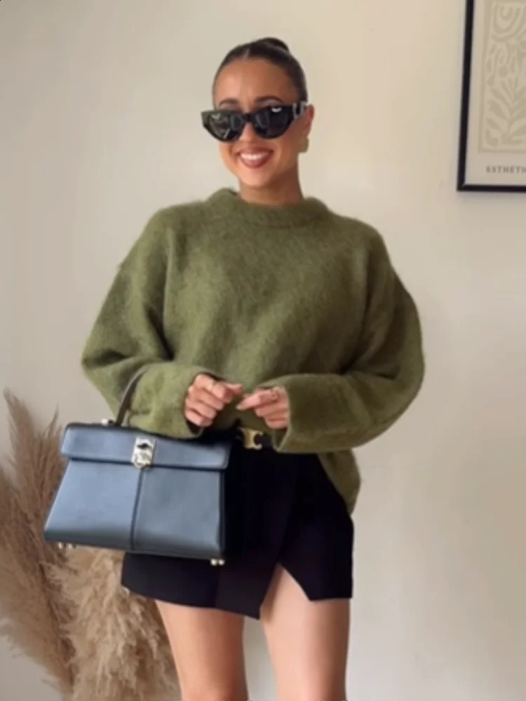 Green Loose Knitted Pullover Women Fashion Oneck Long Sleeve Short Sweater 2025 Autumn Elegant Lady Daily Street Knitwear 250919
