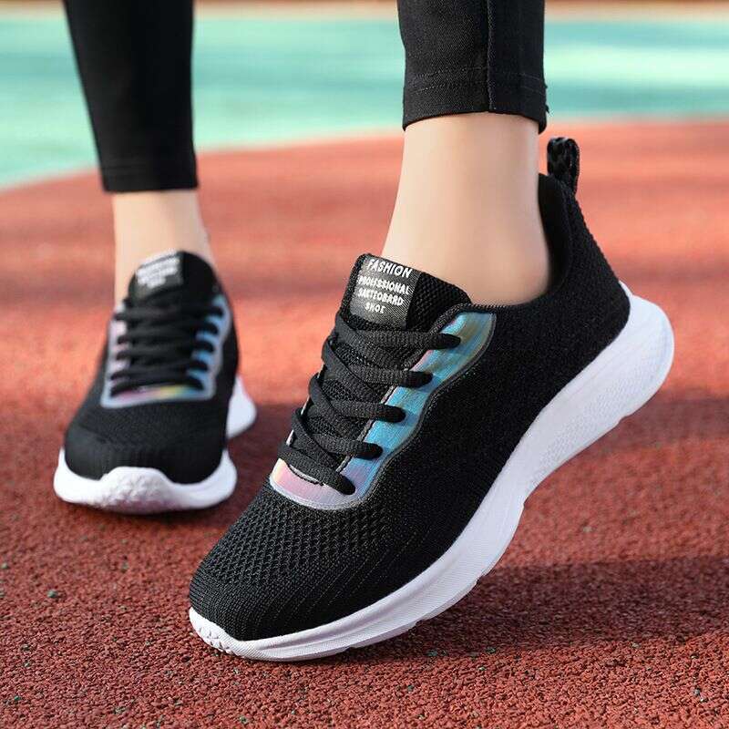 Hollow Breathable Mesh Sports 2024 Nouvelles chaussures décontractées, Chaussures de course et de voyage en absorbant les chocs d'été pour femmes