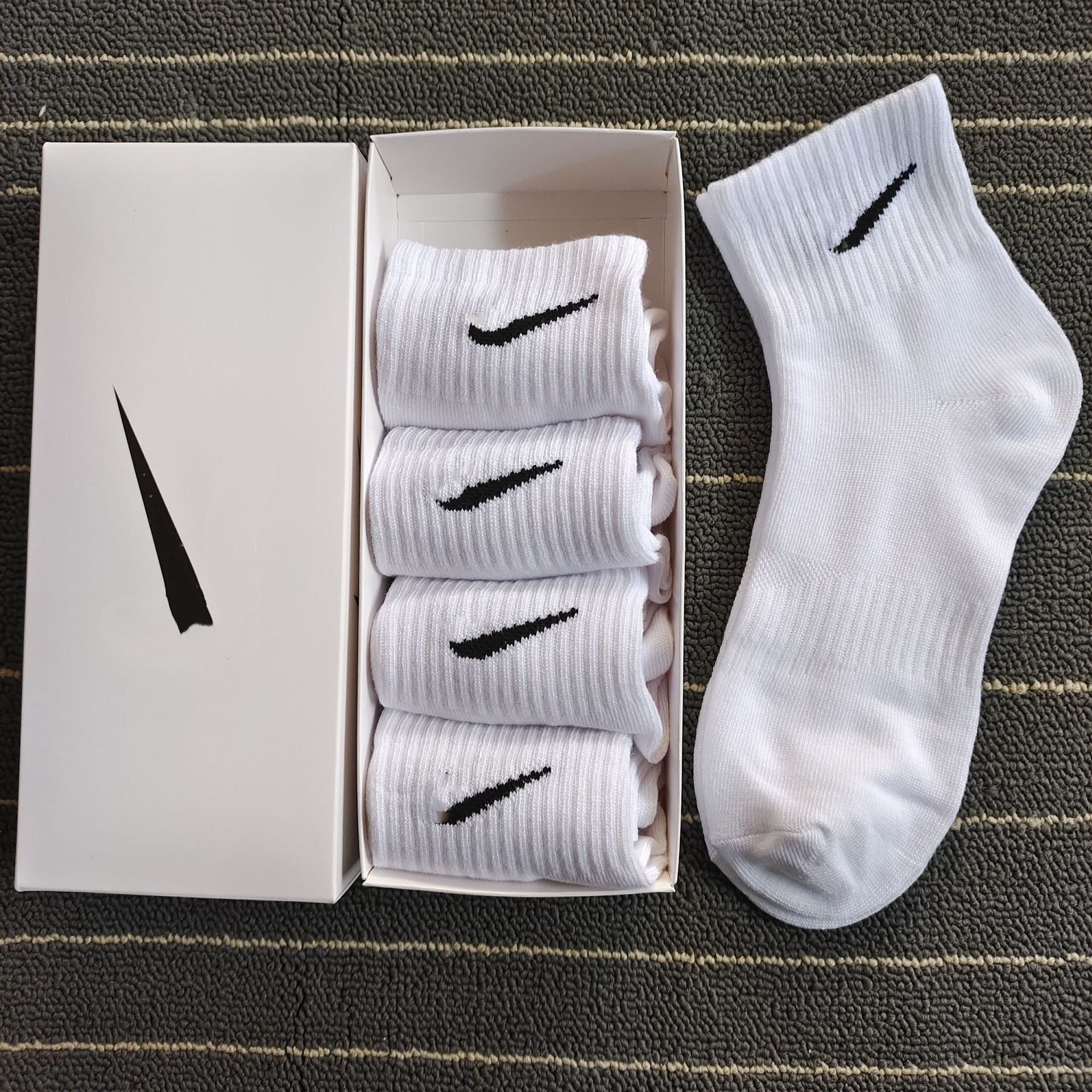 designer men&#039;s and women&#039;s socks solid color black white gray breathable cotton socks letter breathable cotton jogging basketball footb-image-1058053480