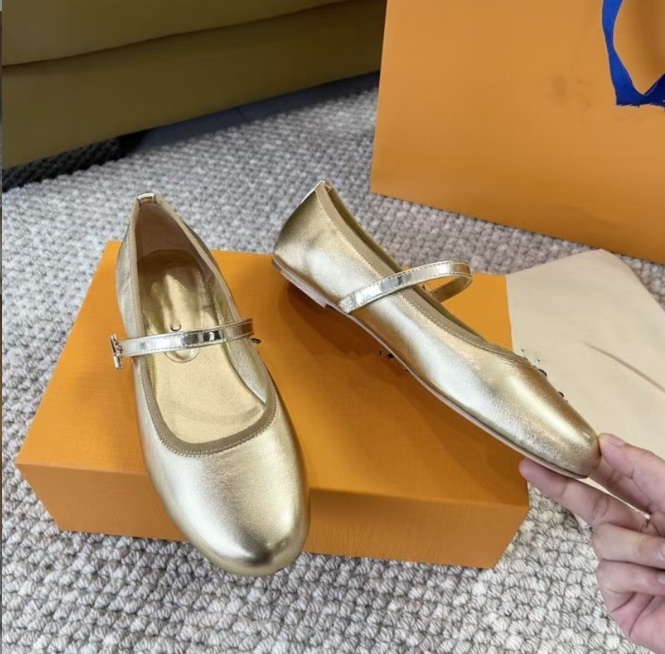 Femme Ballet Flats Chaussures Designer Shoe HoaFer 100% Real Leather Cuir Flat Ballerina Shoes Luxury Shoe Classic Mary Jane Femmes Loafers Tenue