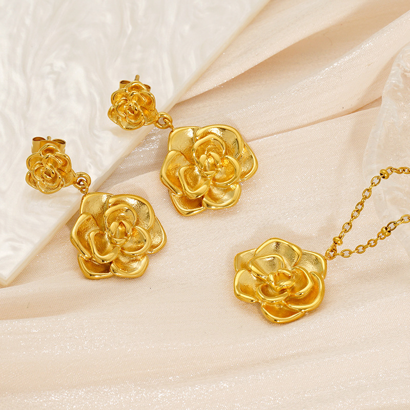 Gold Stainless Steel Rose Pendant High-end Fashion Personality Flower Stud Earrings